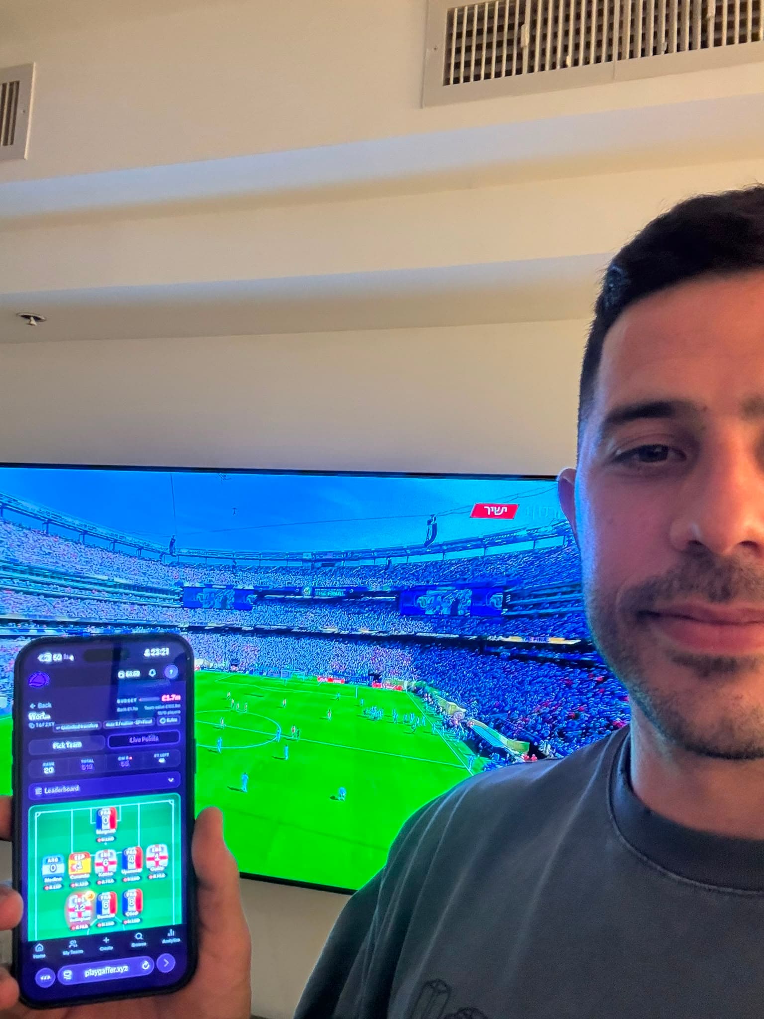 A Gaffer player showing his fantasy squad during a live match